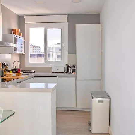 Bonaire Penthouse 2 Terraces Steps From Apartament Sitges