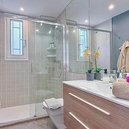 Bonaire Penthouse 2 Terraces Steps From 公寓