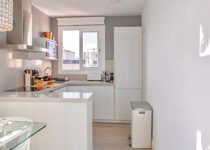 Bonaire Penthouse 2 Terraces Steps From Apartment Sitges