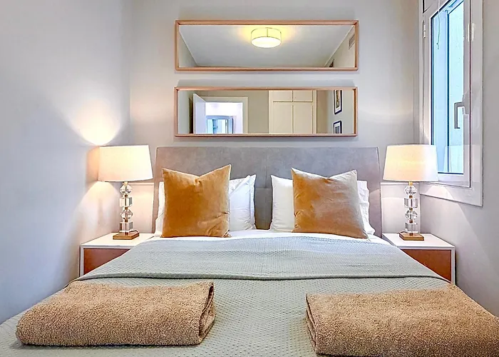 Bonaire Penthouse 2 Terraces Steps From *